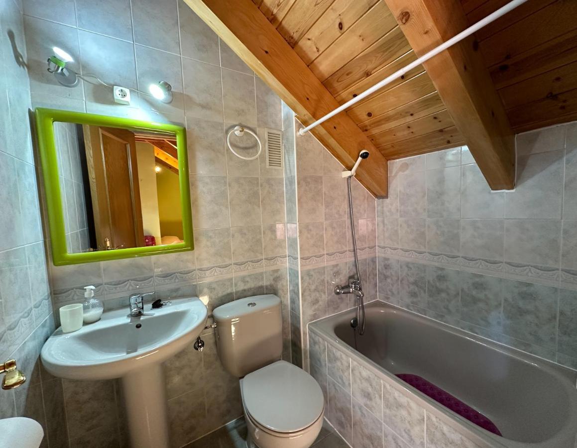 Apartamento Acogedor Atico Duplex En El Centro En Biescas/4Pax Exterior foto