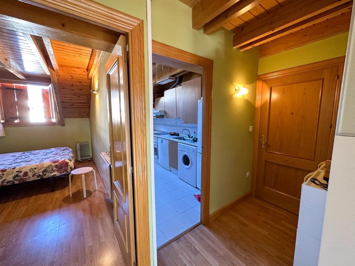 Apartamento Acogedor Atico Duplex En El Centro En Biescas/4Pax Exterior foto